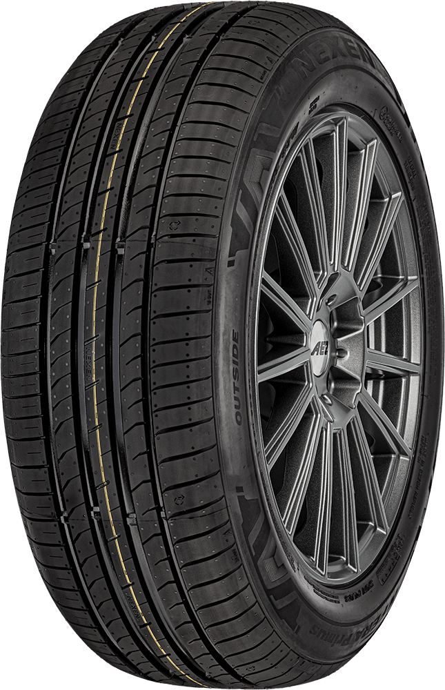 Nexen N Fera Primus tread pattern